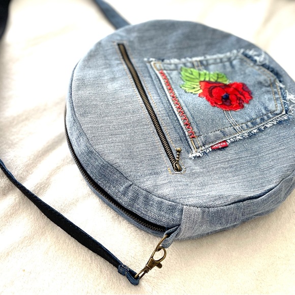 Upcycled denim jeans boho Round Crossbody bag with zipper and pockets. - Picture 8 of 12
